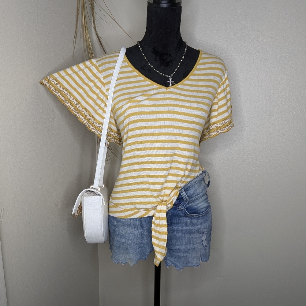Medium Yellow stripe Tie-Front Top